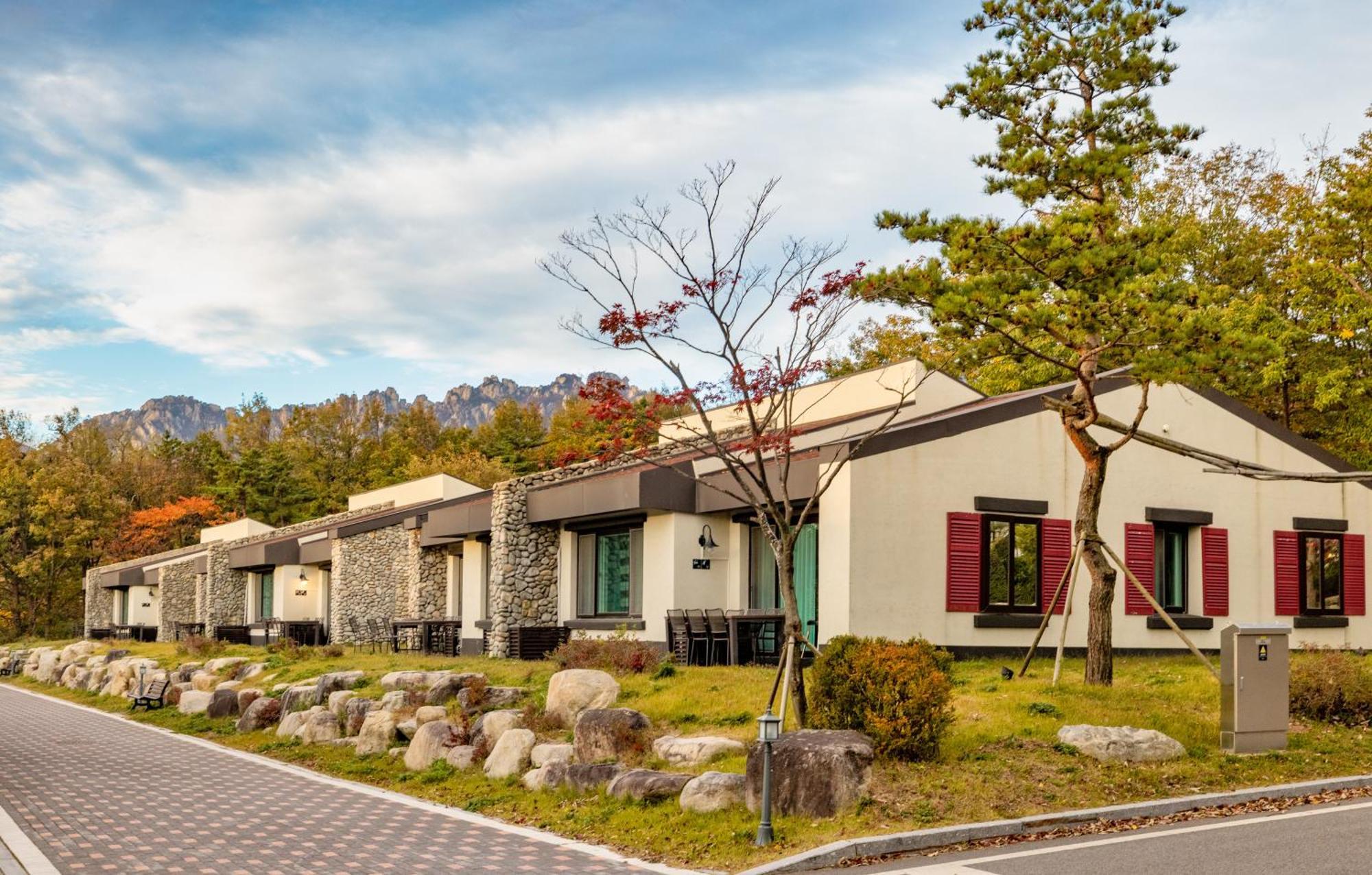 Kensington Resort Seorak Valley Sokcho Exterior photo